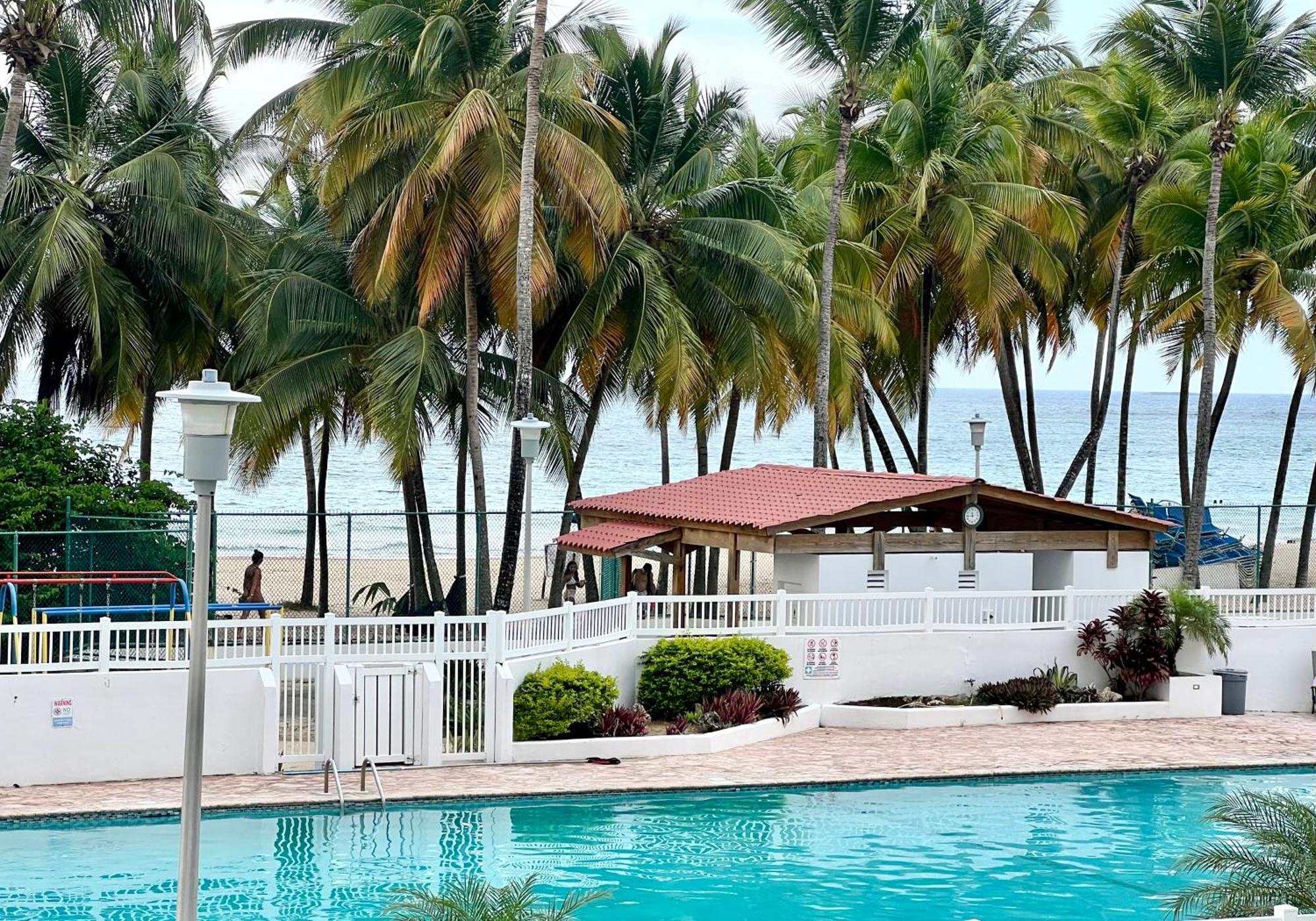 Beachfront Tropical Tantra Apartment San Juan Exterior foto