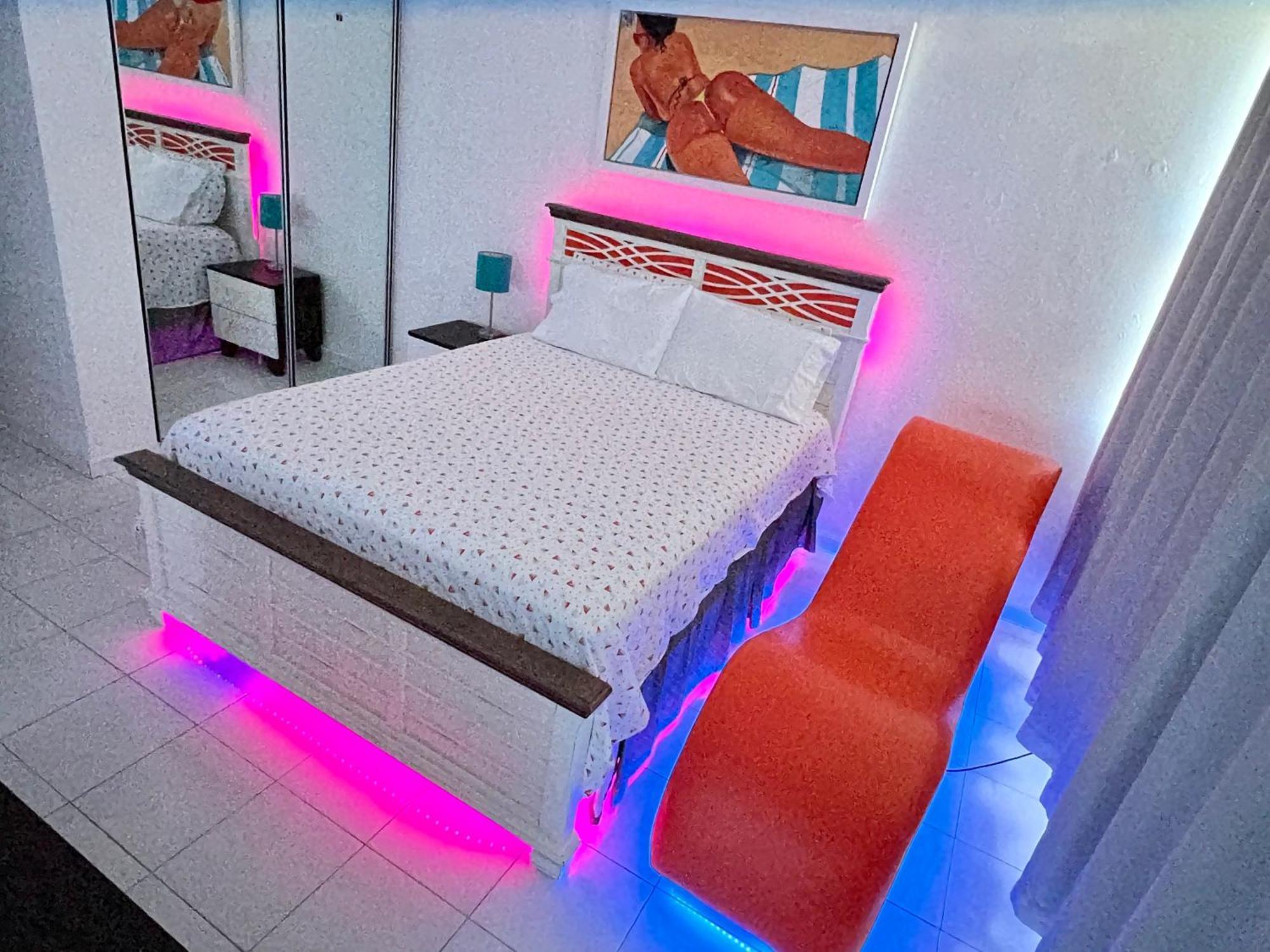 Beachfront Tropical Tantra Apartment San Juan Exterior foto