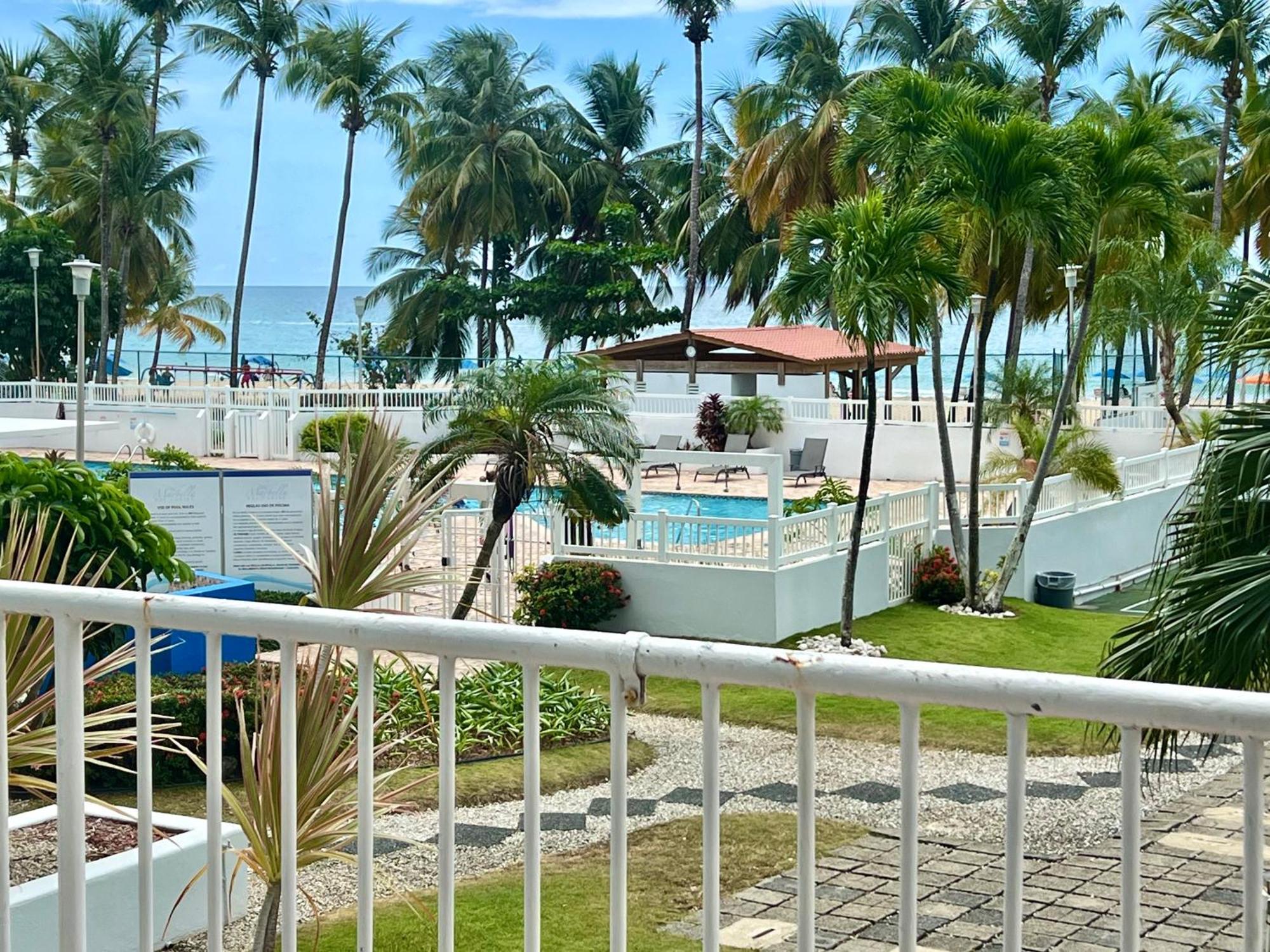 Beachfront Tropical Tantra Apartment San Juan Exterior foto