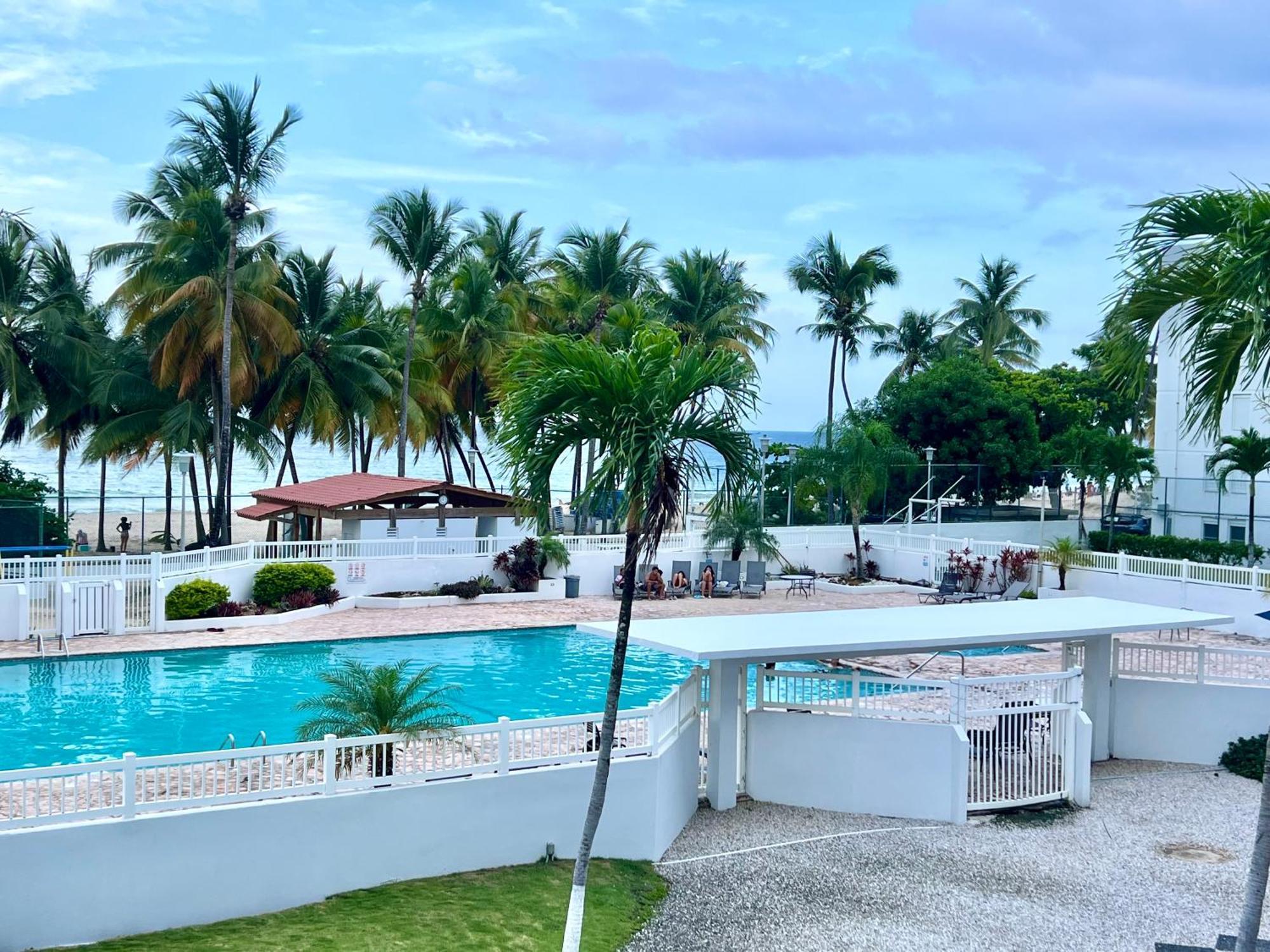 Beachfront Tropical Tantra Apartment San Juan Exterior foto